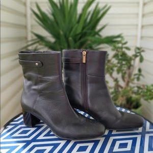 Bandolino Leather Dark Brown Ankle Boots Size 7.5